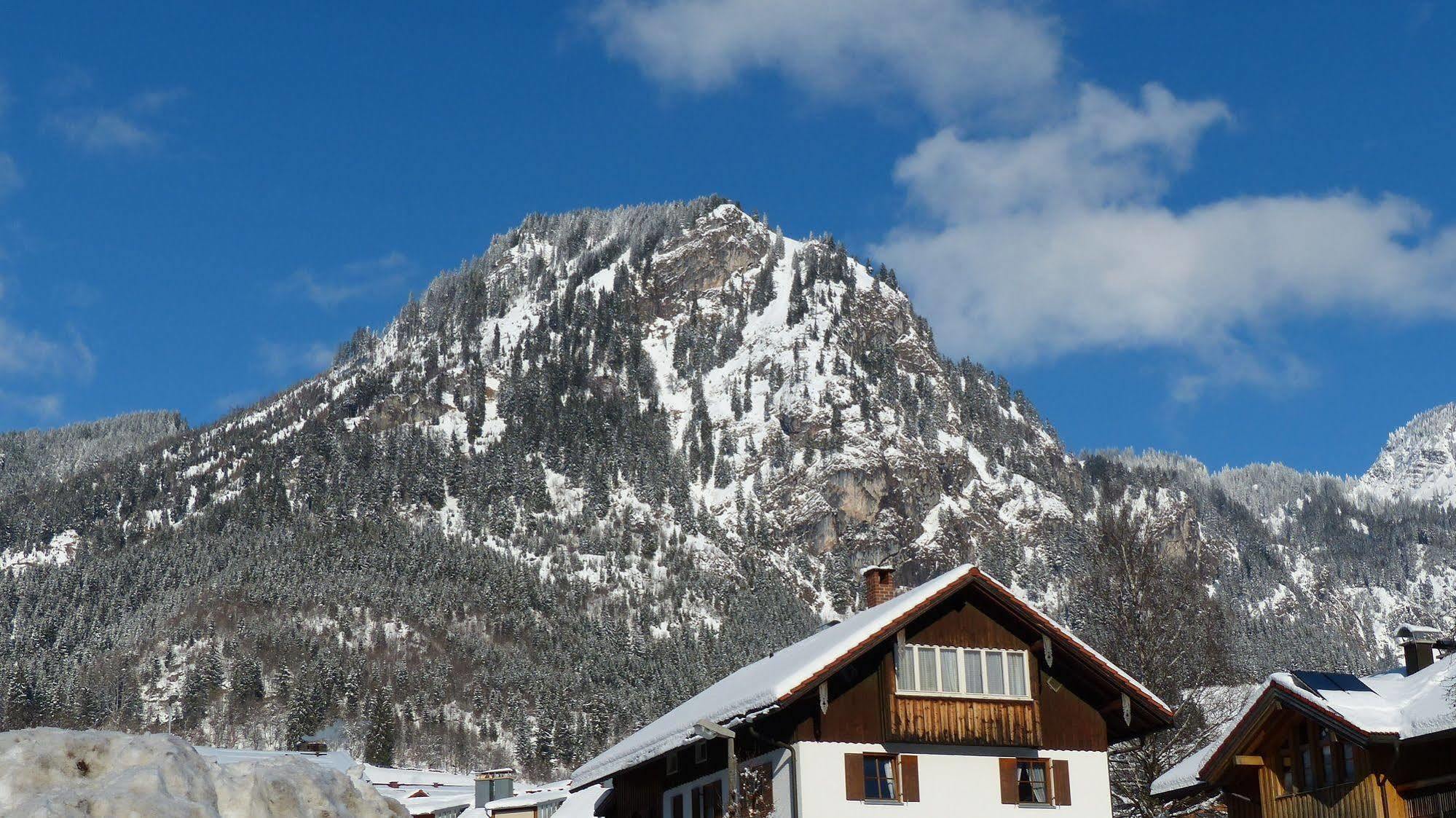 Hotel Restaurant Amadeus - Inclusive Skipass Und Vieles Mehr Bad Hindelang Eksteriør bilde